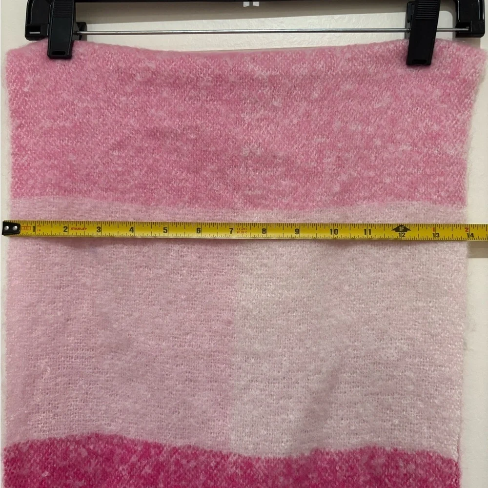 Steve Madden Pink and Cream Scarf Brand New